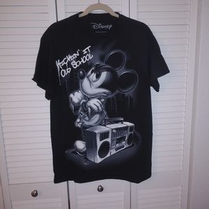 DISNEY Mickey Kickin it Old School Black T-shirt